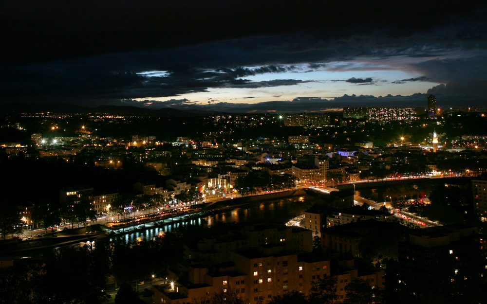 Lyon Vaise by night