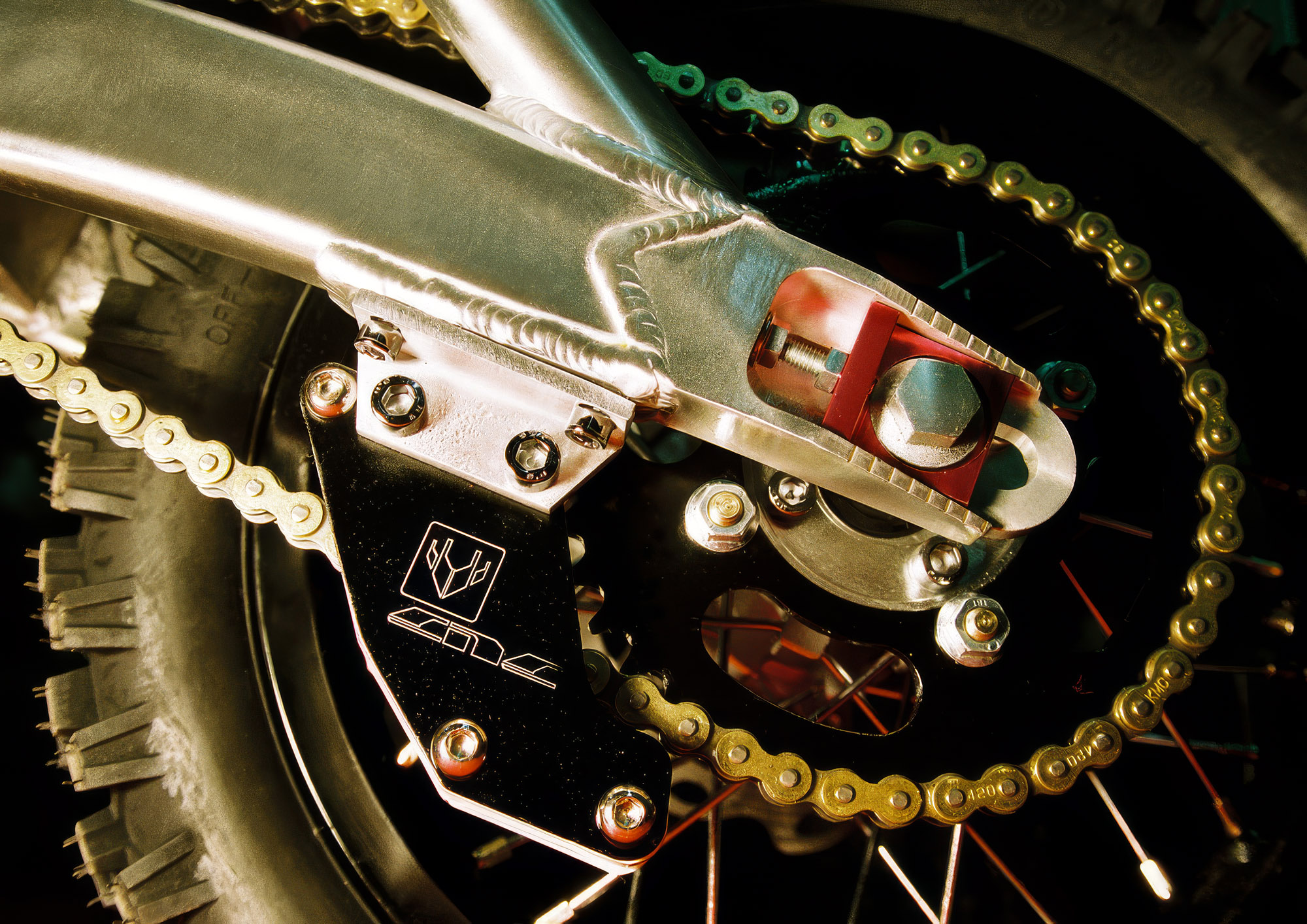 pi&egrave;ces d&eacute;tach&eacute;es CNS Extend Motorsports