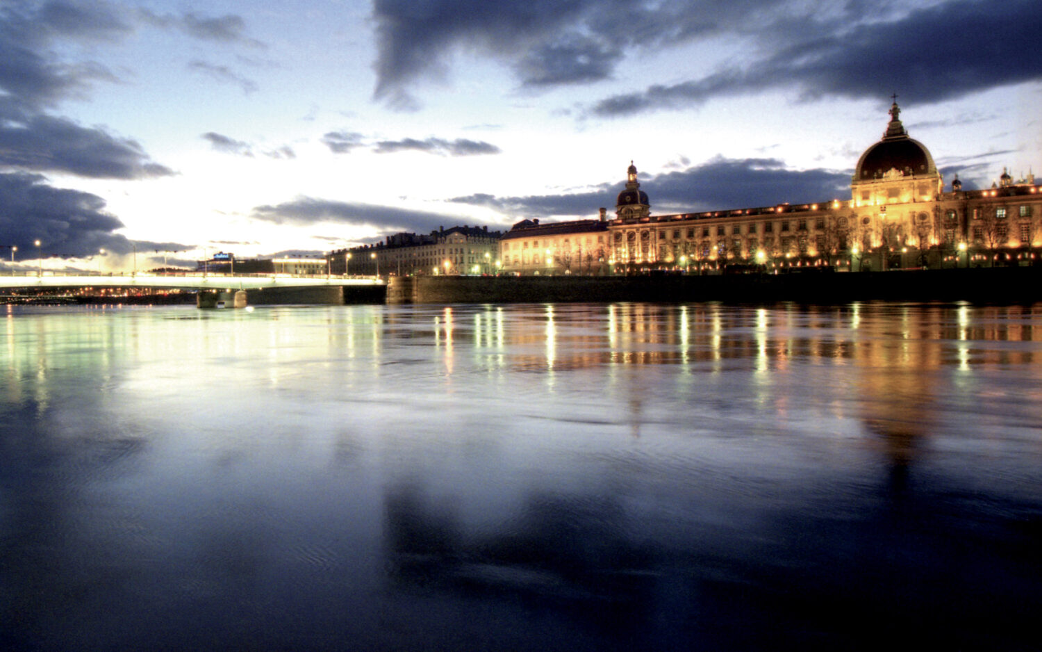Lyon - Hôtel Dieu (photographie argentique)