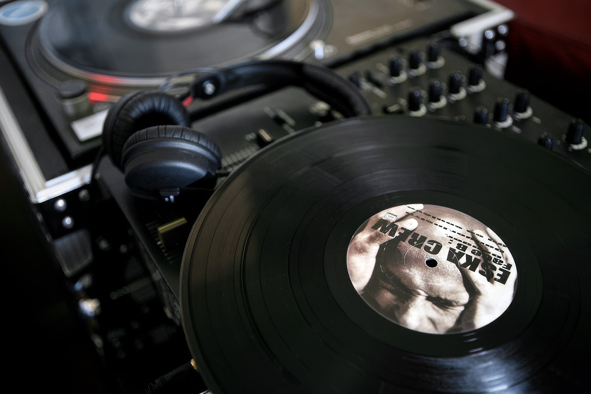 Communication Eska-Crew Macaron Vinyl